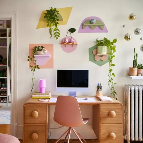 42 Desk Organization Ideas That Will Keep Your Office Tidy | Apartment Therapy Colorful Desk Setup, Eclectic Desk, Eclectic Maximalist Bedroom, Maximalist Bedrooms, 2023 Decor, Office Inspo, Brooklyn Heights, Office Colors, Nyc Apartment