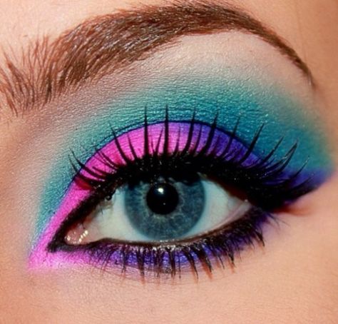 i think i need to come up with a random sunday funday costume so i have an excuse to do this eye makeup 80s Eye Makeup, 80’s Makeup, 1980s Makeup, Urban Decay Electric Palette, Urban Decay Electric, 80s Makeup, Make Up Inspiration, Smink Inspiration, Beauty Make-up