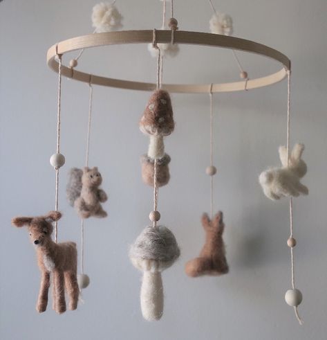 Sheep Mobile, Forest Elements, Bunny Mobile, Handmade Mobile, Whimsical Aesthetic, Kids Rooms Inspo, Diy Baby Mobile, Bear Felt, Nursery Room Design