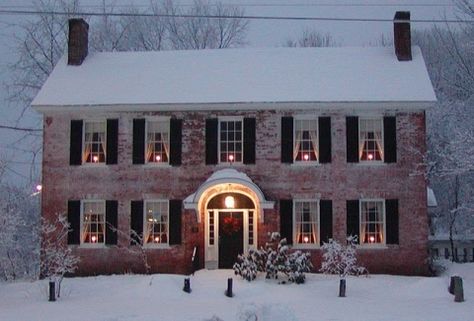 Colonial Home Inspiration Colonial Curb Appeal, Colonial House Exteriors, White Wash Brick, Colonial Exterior, Craftsman Exterior, Colonial Style Homes, Blue Tea, Red Brick House, Casas Coloniales