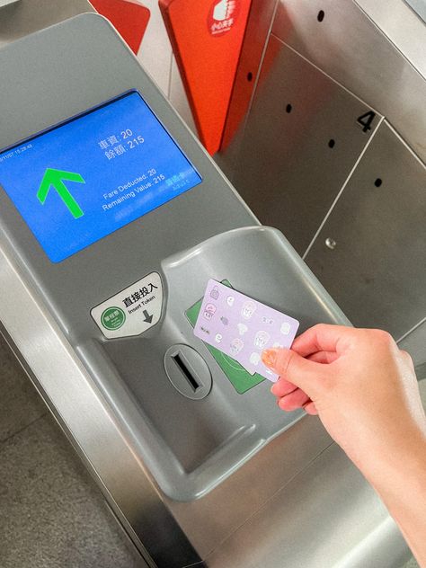 Scanning EasyCard for entry at a Taichung MRT station turnstile Taiwan Videos Travel, Taiwan Kaohsiung, Kenting Taiwan, Station Map, Information Board, High Speed Rail, Explore City, Signage Display, Kaohsiung