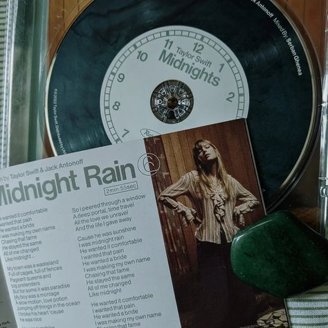 Midnights jade green edition taylor swift cd Midnights Jade Green Edition, Taylor Swift Cd, Jack Antonoff, My Town, Jade Green, Change Me, Time Travel, Taylor Swift, Swift