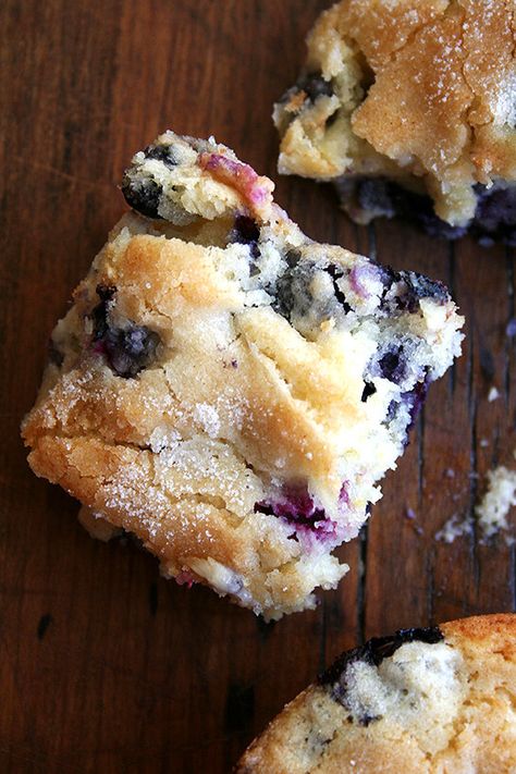 Alexandra's Kitchen: Buttermilk Blueberry Breakfast Cake Berry Cake Recipe, Buttermilk Blueberry, Healthy Sandwich, Blueberry Breakfast Cake, Apple Dessert, Blueberry Breakfast, Healthy Baked, Baked Apple, What's For Breakfast