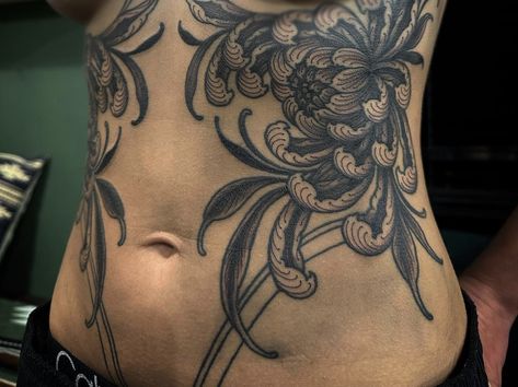 Muffin Top Tattoos, Large Torso Tattoo, Hip And Stomach Tattoos Women, Ornamental Torso Tattoo, Tattoo Under Belly Button, Ornamental Belly Tattoo, Rib Tattoo Big, Symetric Tattoo Stomach, Big Stomach Tattoos