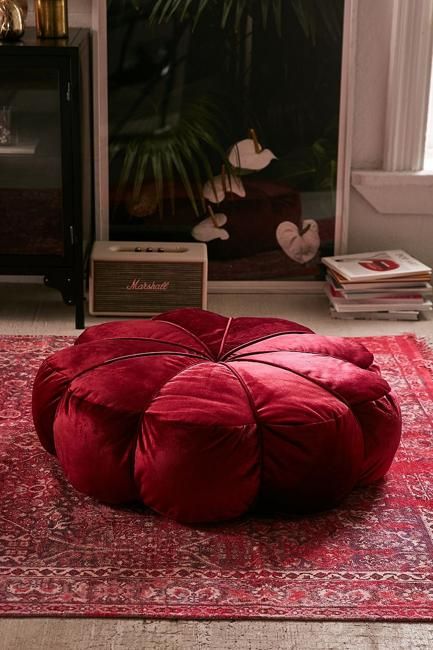 Modern Trends, Decorating with Opulent Velvet Furnishings Smart Tiles, Dream House Decor, Floor Cushions, Bean Bag, Interior Design Projects, Floor Pillow, 인테리어 디자인, Design Interior, Floor Pillows