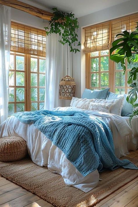 Boho Coastal Bedroom, Boho Chic Bedroom Decor, Small Bedroom Decor Ideas, Beachy Room, Chic Bedroom Decor, Coastal Bedrooms, Small Bedroom Decor, Coastal Bedroom, Trendy Bedroom