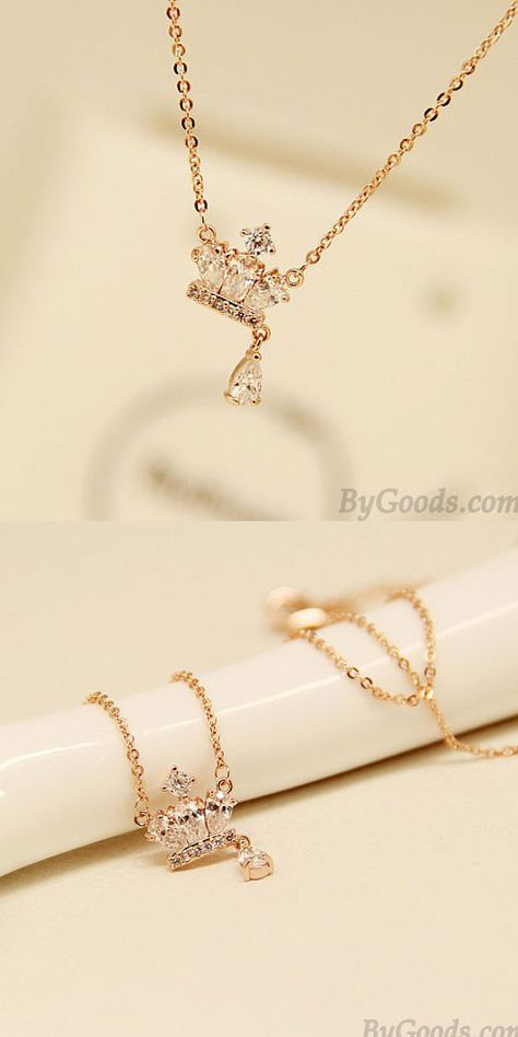 Rose Gold Royal Crown Diamond Pendant Lady Necklace #crown #Necklace Quinceanera Jewelry, Lady Necklace, Crown Diamond, قلادات متدلية, Ethereal Jewelry, Aesthetic Jewellery, Sweet 17, Fancy Jewelry Necklace, Faith Necklace