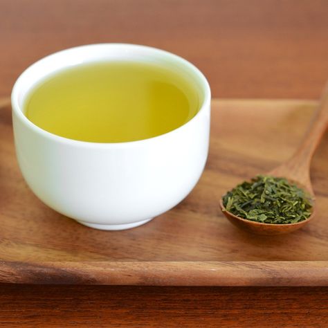 What You Should Know About Green Tea  Tea Essentials What Is Green Tea, Tea Essentials, Hot Green Tea, Tea Varieties, Hot Green, Green Tea Benefits, Green Tips, Staying Healthy, Tea Packaging