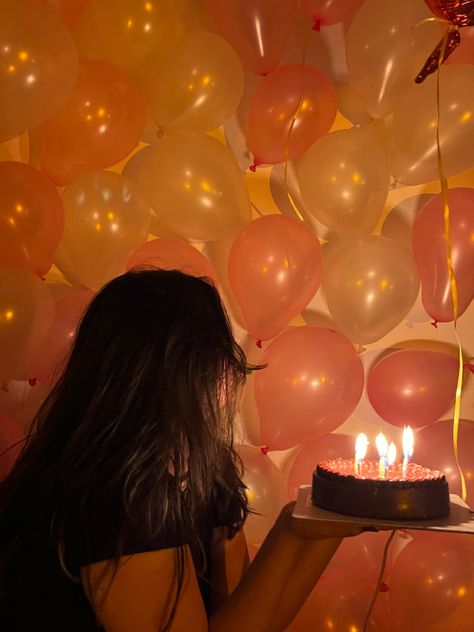 Aesthetic picture on birthday ✨🪩🌷 #aesthetic #birthday Birthday Asthetic Picture, 15th Birthday Aesthetic, Easy Photography Ideas, Birthday Aesthetic, Aesthetic Birthday, Birthday Cake Pictures, Cute Birthday Pictures, Birthday Wallpaper, Birthday Stuff