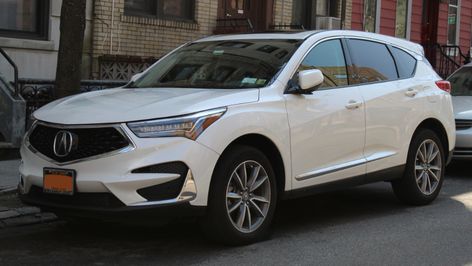 Here Are The Acura RDX Years To Avoid - CoPilot Mercedes Smart, Luxury Crossovers, Car Experience, Acura Rdx, Honda S, Gas Mileage, Acura Mdx, City Car, Infotainment System