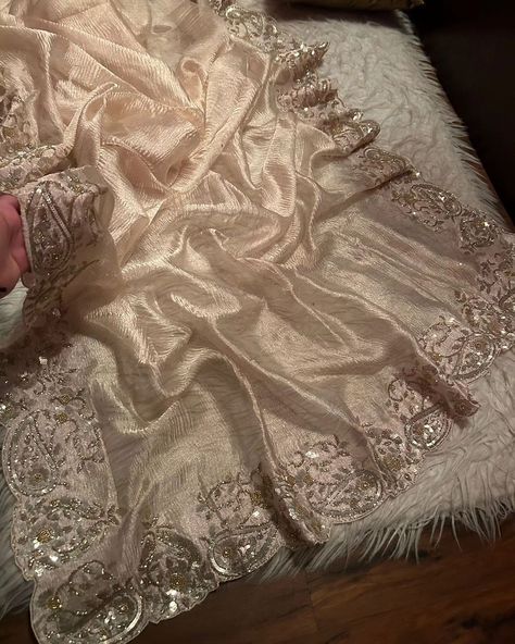 10200 For orders plz WhatsApp 070755 28003 ♥️🍰D@D🍰♥️ *#Ready To Go #* Premium Edition Pure Crushed Tissue Silk drapes of luxury embellished with pearl sequins cut daana handwork with contrast pure crepe silk handwork bp @ ₹10200 shipping Colour & fabric customisable ♥️ Repeat also available on pre order Easy Diy Fashion, Silk Drapes, Indian Wedding Gowns, School Creative, Indian Fashion Saree, Saree Designs Party Wear, Fancy Dresses Long, Indian Bridal Fashion, Saree Trends