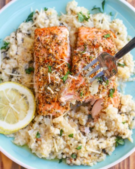 Garlic Butter Salmon with Parmesan Cauliflower Rice - Ev's Eats Parmesan Cauliflower Rice, Parmesan Cauliflower, Garlic Butter Salmon, Cauliflower Rice Recipes, Butter Salmon, Salmon And Rice, Creamy Parmesan, Cauliflower Recipes, Baked Salmon