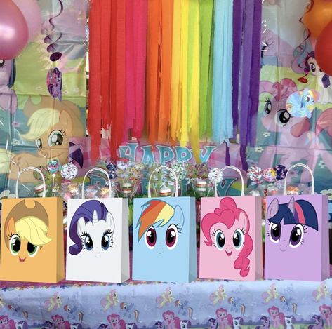 My Little Pony Birthday Party Ideas, My Little Pony Birthday Party Cake, My Little Pony Birthday Party Decorations, My Little Pony Party Ideas, Mlp Birthday, My Little Pony Birthday Cake, Mlp Party, Rainbow Dash Party, My Little Pony Cake