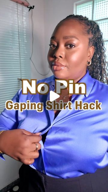 Kelechi Chantel Anyanwu on Instagram: "Another day…Another fashion hack!😄This is perfect when there’s no pin in sight, and you need to cover that shirt gap. I call it the NO PIN GAPING SHIRT HACK. 

Top | @marksandspencer 

Will you try this one?
•••
#fashionhack #hack #explore #stylehack #simplestyling
#nigeriancontentcreator #buttonupshirt #lifehack" T Shirt Hacks, Collard Shirt, Shirt Hacks, Shirt Tucked In, Diy Clothes Life Hacks, Clothing Hacks, Style Mistakes, Effortless Chic, Another Day