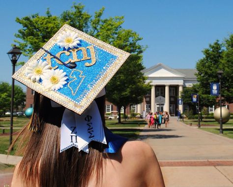 Phi Sigma Sigma Graduation Cap TCNJ Tcnj Grad Cap, Graduation Hat Ideas, Latin Culture, High School Graduation Cap, My 50th Birthday, Grad Shoot, College Diy, Graduation College, Grad Cap Ideas