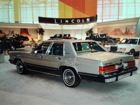 1989 Mercury Grand Marquis at the Chicago Auto Show. Gran Marquis, Crown Vic, Mercury Marquis, Chicago Auto Show, Mercury Grand Marquis, Mercury Cars, Victoria Station, Ford Ltd, Grand Marquis