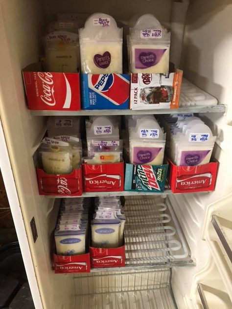 Breastmilk storage Baby Storage, Newborn Baby Tips, Newborn Mom, Baby Life Hacks, Breastmilk Storage, Baby Facts, Baby Planning, Baby Care Tips, Baby Prep