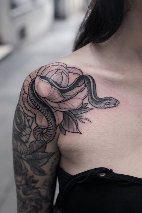 Snake Tattoo by Jen Tonic #snake #rose #shoulder #flower #floral #blackwork #blackandgrey #black #arm | By Jen Tonic | Done at Heart of Gold Tattoo | Oct 14th 2018 | 726189 Women's Shoulder Tattoo, Floral Tattoo Shoulder, G Tattoo, Serpent Tattoo, Snake Tattoo Design, Gold Tattoo, Shoulder Arm Tattoos, Upper Arm Tattoos, Thigh Tattoos