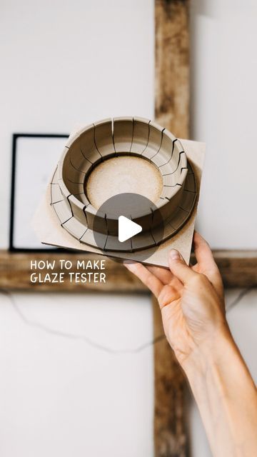 Melanie ☼ soulfood & ceramics on Instagram: "HOW TO MAKE GLAZE TESTER/TILES🎨  Einmal gedreht hat man direkt um die 20 „Kacheln“, um neue Glasuren oder Kombinationen zu testen. Und wenn die Glasur nix wird? Dann kommt die Kachel ohne schlechtes Gewissen einfach weg.😌  //  🏴󠁧󠁢󠁥󠁮󠁧󠁿 Thrown once you will get about 20 „tiles“ to test new glazes or combinations. And if the glaze doesn’t look good? Put it away without any conscience.😌  #glaze #glazes #glazetest #glazing #tiles #tester #glazingpottery #wheelthrown #wheelthrownpottery #pottery #potterystudio #potterytools #tools #goodtoknow #tips #tipsandtricks #howto #tutorial #process #processing #processvideo #processart #creativeprocess #trusttheprocess #studio #ceramicartist #ceramic #ceramicstudio #ceramictiles #throwing" Ceramic Glaze Test Tiles, Pottery Test Tiles, Test Tiles Pottery, Glaze Test Tiles, Ceramic Wheel, Ceramic Glazing, Pottery Projects, Ceramic Glaze, Ceramics Ideas