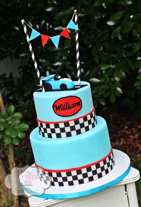 Race car themed first birthday cake Car Cakes For Men, Car Cakes For Boys, Car Birthday Cake, Torte Creative, Race Car Cakes, Cars Birthday Cake, 4th Birthday Cakes, Car Birthday Theme, Race Car Birthday Party