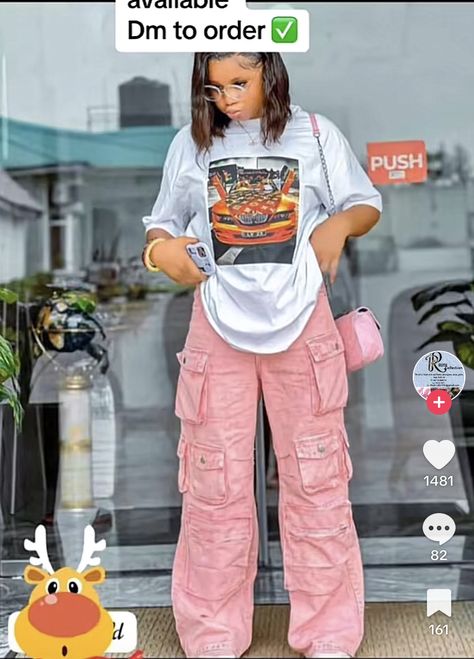 Tshirt And Cargo Pants, Styling Cargos, Cargo Pants For Ladies, Trouser And Top For Ladies, What To Wear With Cargo Pants, Trousers For Girls, Cargo Pants Outfit Women, Combat Trousers, Cargo Pants Outfit