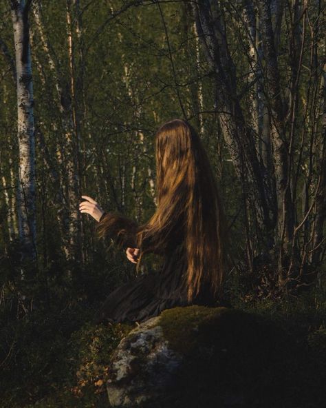 forestduck Ethereal Elf Aesthetic, Forest Creature Aesthetic, Girl In Woods Aesthetic, Elf Folklore, Elf Core Aesthetic, Wood Elf Aesthetic, Faerie Hair, Fairy Moodboard, Lotr Elf