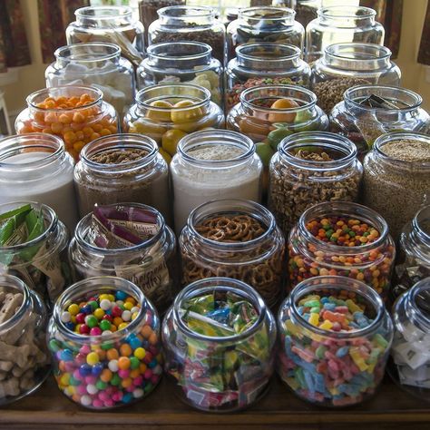 Candy Storage Ideas, Flour Storage, Gallon Glass Jars, Gallon Jars, Glass Jars With Lids, Jar Storage, Glass Storage Jars, Kitchen Canisters, Pantry Storage