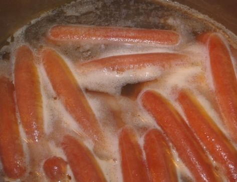 Authentic New York City “Dirty Water” Hot Dogs Dirty Hot Dog Water, The Best Hot Dogs, How To Cook Hot Dogs, Dirty Dogs Recipe, Best Hot Dog Recipes, Hot Dog Marinade, Dirty Water Hot Dogs, New York Hot Dog Recipe, Marinated Hot Dogs Recipes