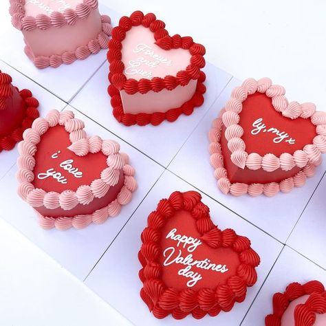 Valentines Day Deserts, Mini Valentine Cakes, Valentines Bakery, Valentines Cakes And Cupcakes, Valentines Baking, Happy V Day, Heart Cakes, Red Cake, Valentine Desserts