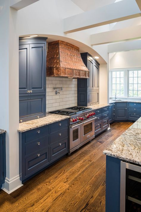 Navy Blue Range Hood, Kitchen Wall Pantry, Lakehouse Remodel, Unique House Ideas, Big House Kitchen, Wall Pantry Ideas, Counter Top Ideas, Wall Pantry, Dark Blue Kitchens