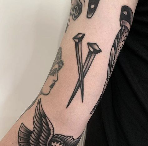 Traditional Nails, Tat Inspiration, Illusion Tattoos, Optical Illusion Tattoos, Nails Tattoo, Traditional Tattoo Sleeve, Dark Art Tattoo, Nail Tattoo, American Traditional Tattoo