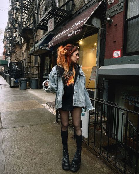 Luanna Alt Girl Outfits, Soft Grunge Outfits, Luanna Perez, Denim Jacket Outfit, Alt Girls, Alt Girl, Event Outfit, Style Inspiration Fall, Alternative Outfits