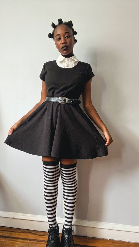 Wensday Outfit Ideas, Wensday Adams Aesthetic Outfits, Wensday Adams Aesthetic, Adams Aesthetic, Addams Halloween Costume, Wensday Adams, Wednesday Addams Halloween, Aesthetic Outfit Ideas, Emo Fashion