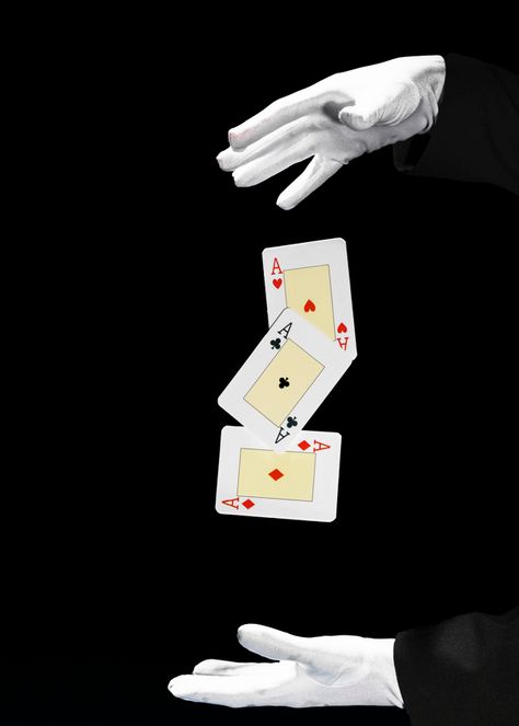 Playing Card Tricks, Black Background Photo, Cool Card Tricks, Ice Cream Art, Digital Art Beginner, Magic Cards, Card Tricks, Card Drawing, Background Photo