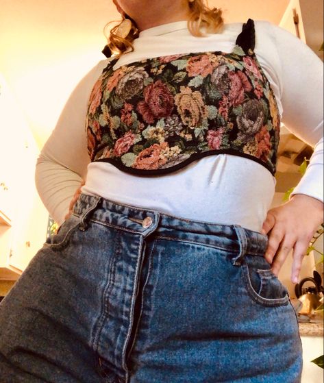 Midsize Corset Outfit, Plus Size Cottage, Cottage Core Corset, Fashion Midsize, Corset Outfit, Corset Fashion, Floral Corset, Mid Size, Corsets