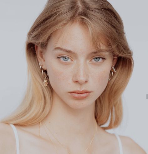 Blonde Hair, A Woman, Blonde, Necklaces, Hair, Gold, White