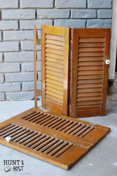 Shutter Makeover, Old Shutters Decor, To Do Board, Small Shutters, Shutter Projects, Indoor Shutters, Command Center Kitchen, Shutter Decor, Painting Shutters