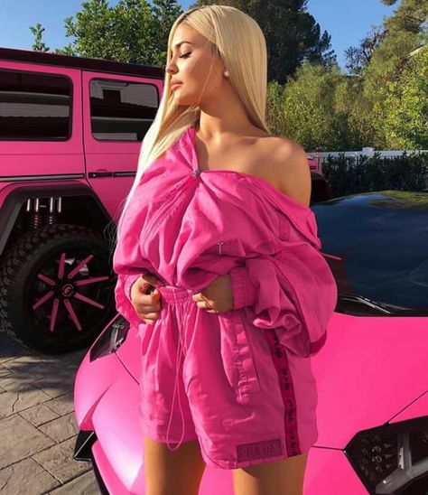 Kylie Outfits, Kelly Jenner, Moda Kylie Jenner, Estilo Kardashian, Luxe Auto's, Kylie Jenner Photos, Looks Kylie Jenner, Trajes Kylie Jenner, Estilo Kylie Jenner