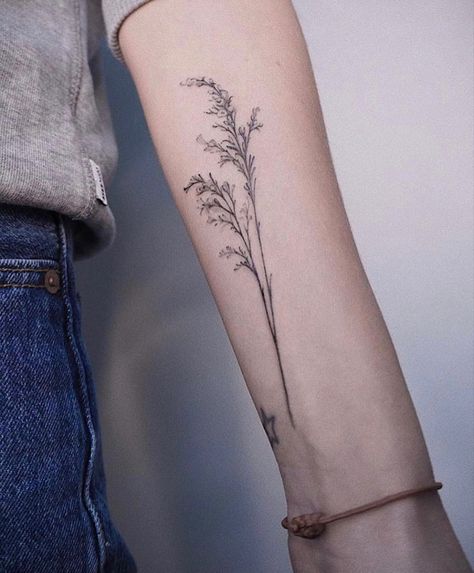 Natur Tattoo Arm, Dandelion Tattoo Design, Wrist Tattoos Girls, Wrist Tattoo Ideas, L Tattoo, Dandelion Tattoo, Wildflower Tattoo, Botanical Tattoo, Wrist Tattoo