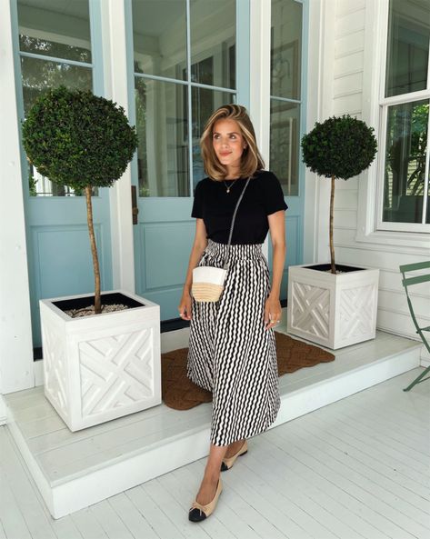 Daily Look 4.27.22 - Julia Berolzheimer Dinner Outfits For Women, Chic Dinner Outfit, Country Club Attire, Country Club Casual, Fall Dinner Outfit, Country Club Outfit, Country Club Dress, Dinner Outfit Casual, Club Attire