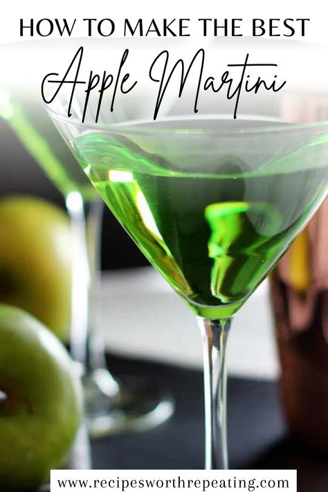 Apple martini being served in a martini glass. Green Apple Martini Recipe, Green Apple Martini, Apple Martini Recipe, Vodka Sour, Tart Flavors, Frozen Drink Recipes, Frozen Cocktail Recipes, Martinis Drinks, Apple Martini