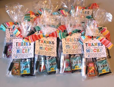 Thank you gifts for labor and delivery nurses- love this idea!! Labor Nurse Gift, Delivery Nurse Gifts, Thank You Nurses, Labor Nurse, Thank You Bags, Festa Harry Potter, Nurse Appreciation Gifts, Nurse Love, Labor And Delivery