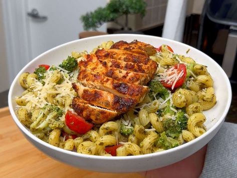 Air Fryer Chicken Pesto Pasta Recipe - Whisk Pasta Air Fryer, Pesto Pasta Recipes Chicken, Chicken Pesto Pasta, Pesto Pasta Recipe, Carrots And Green Beans, Pesto Pasta Recipes, Chicken Pesto, Pesto Chicken Pasta, Tomato Pesto