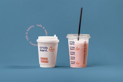 Croissant Café & Bakery / Branding on Behance Cafe Cup, Bakery Branding, Cafe Branding, Coffee Cup Design, Coffee Shop Design, Coffee Packaging, Coffee Branding, Branding Agency, Paper Cups