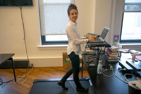 I Used A Treadmill Desk For A Month & Here's What Happened Stylish Standing Desk, Standing Desk Exercises, Standing Desk Treadmill, Walking Desk, Classy Desk, Treadmill Routine, Diy Standing Desk, Treadmill Desk, Desk Workout