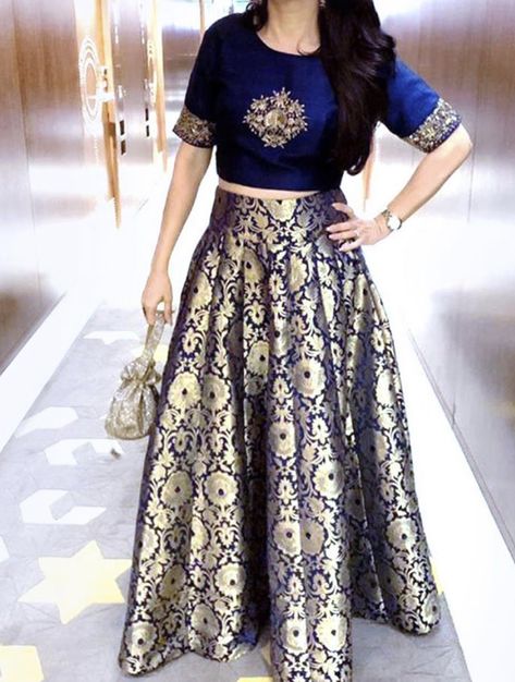 Top And Skirt Indian, Lehanga Blouses, Crop Top And Skirt Indian, Skirt And Top Outfits, Crop Top Ideas, Golden Skirt, Skirt Indian, Latest Bridal Lehenga Designs, Blue Dress Outfits