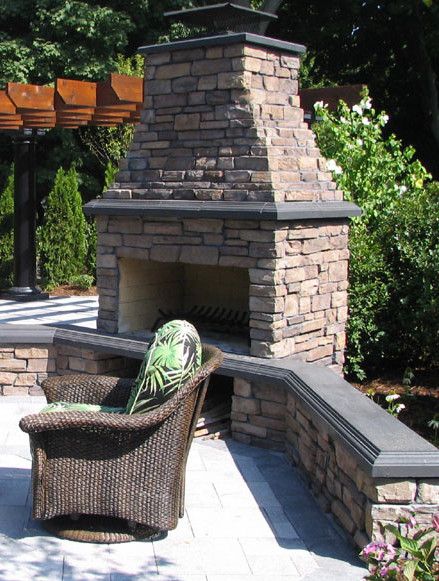 Outdoor Fireplace Kits for the DIYer - Shine Your Light Corner Outdoor Fireplace, Outdoor Fireplace Ideas, Outdoor Fireplace Kits, Outside Fireplace, Fireplace Kits, Outdoor Fireplace Designs, Cheap Pergola, Outdoor Fireplace Patio, Outdoor Space Design