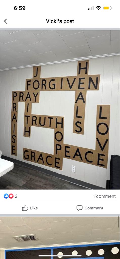 Bible School Room Decorations, Teen Sunday School Room Decor, Sunday School Classroom Decoration Kids Church Room Ideas, Small Youth Room Ideas, Youth Group Room Ideas, Sunday School Decorating Ideas Classroom, Youth Group Room Design, Church Youth Room Ideas, Youth Room Ideas Church