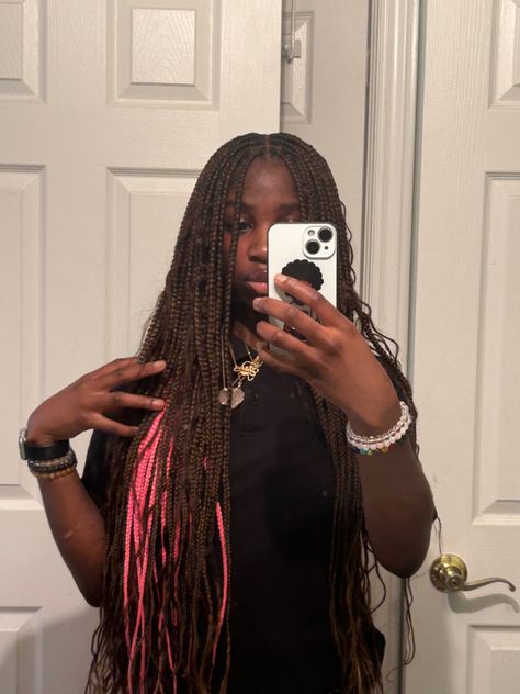 Brown And Pink Boho Braids, Brown And Pink Box Braids, Brown And Pink Knotless Braids, Peekaboo Boho Knotless Braids, Brown Boho Knotless Braids, Brown Knotless Box Braids, Brown And Pink Braids, Marigold Hair, Knotted Braids