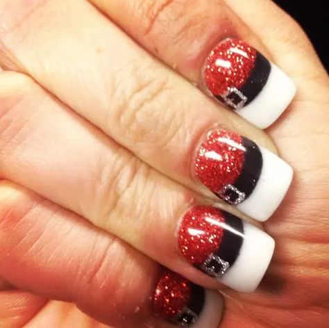 Christmas Nail Designs Easy, Nails Beach, Santa Nails, Nail Art Glitter, Cute Christmas Nails, Christmas Nails Easy, Her Nails, Christmas Nail Art Designs, Holiday Nail Art